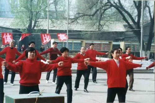 介休紡織廠60年懷舊圖片展文藝演出，看哭很多人